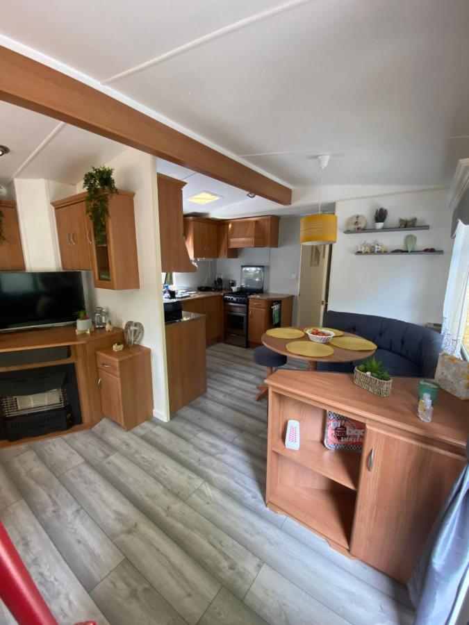 Unique Caravan With Outdoor Space Ballantrae Exteriör bild