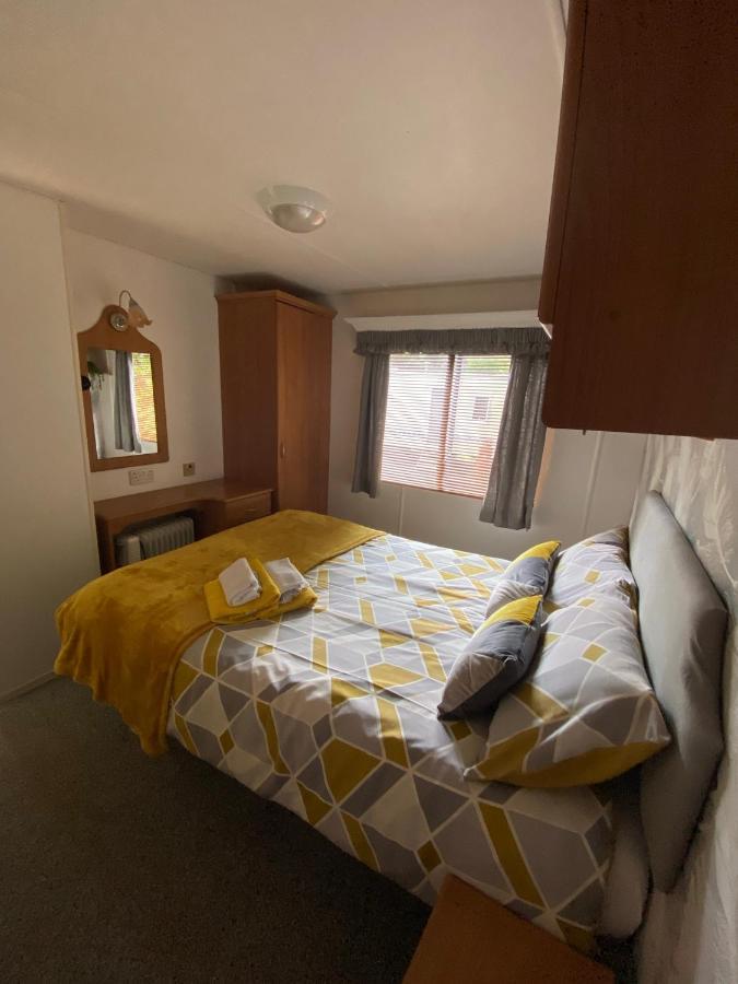 Unique Caravan With Outdoor Space Ballantrae Exteriör bild