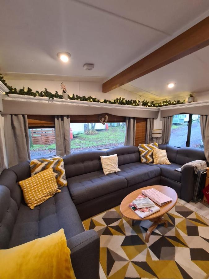 Unique Caravan With Outdoor Space Ballantrae Exteriör bild