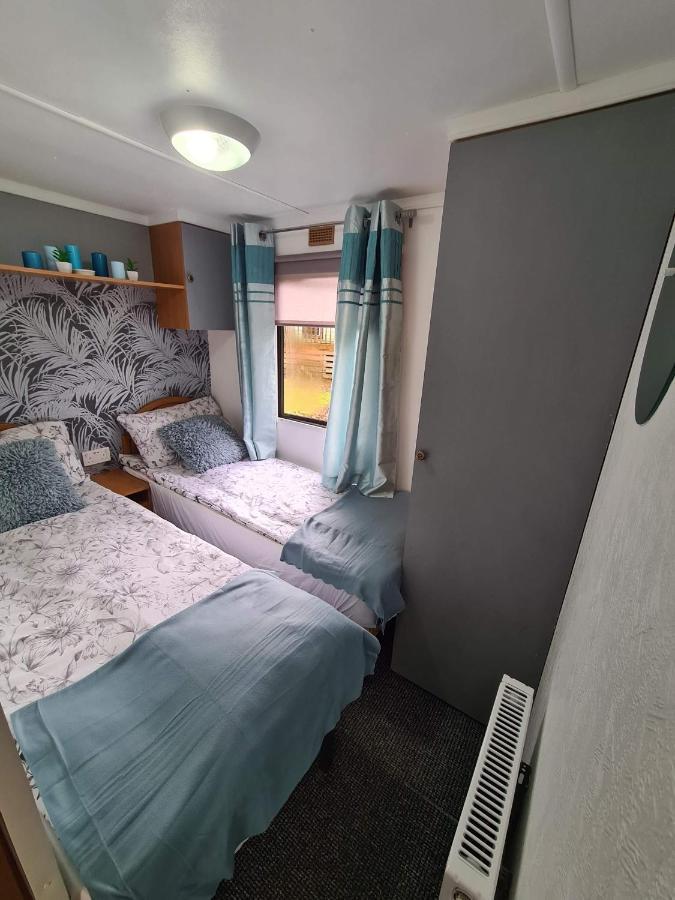 Unique Caravan With Outdoor Space Ballantrae Exteriör bild