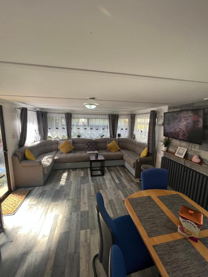 Unique Caravan With Outdoor Space Ballantrae Exteriör bild