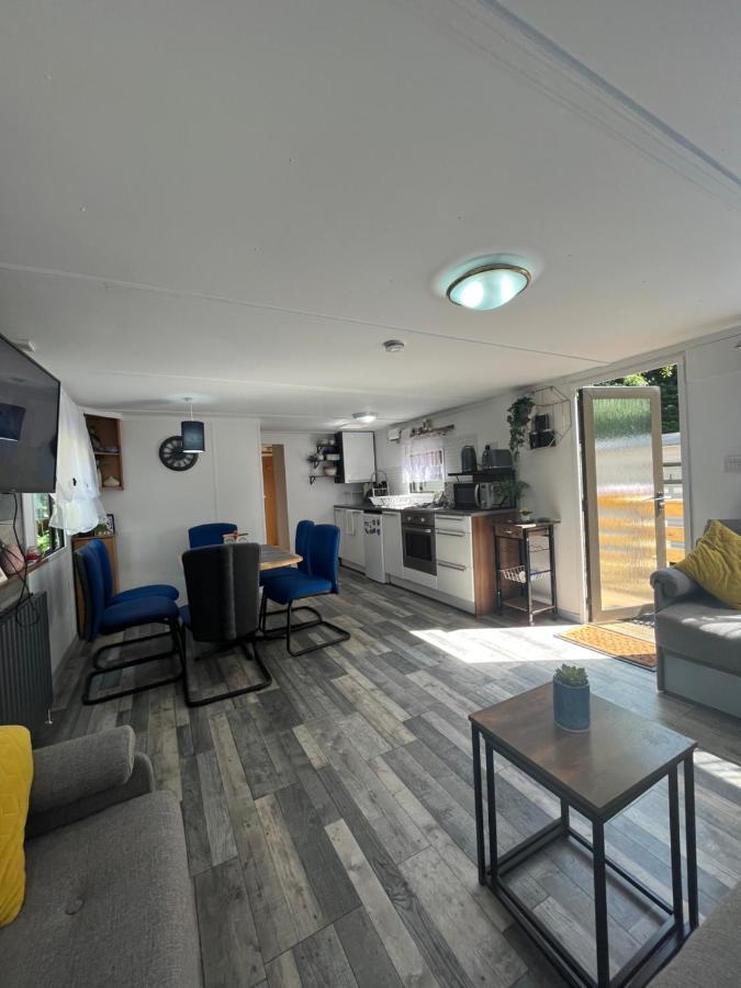 Unique Caravan With Outdoor Space Ballantrae Exteriör bild